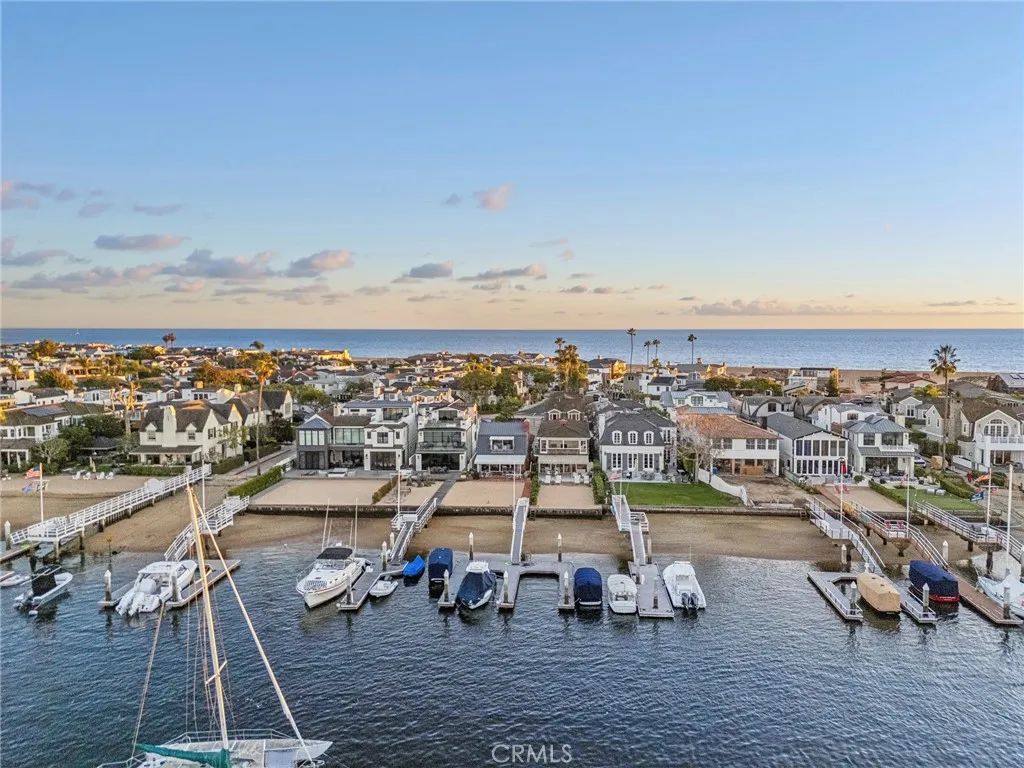 1411 E Bay, Newport Beach, CA 92661