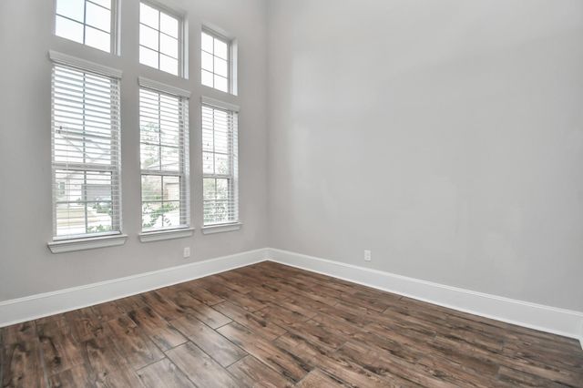 16922 Burke Lake Lane, Houston, TX 77044
