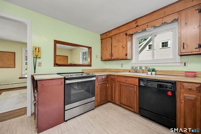 98 Sasco Hill Terrace, Fairfield, CT 06824