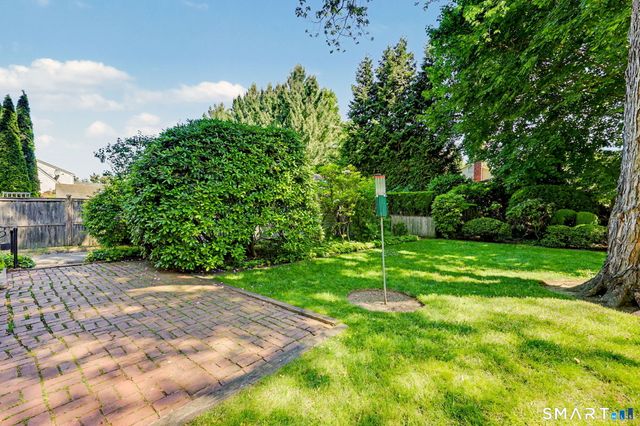 98 Sasco Hill Terrace, Fairfield, CT 06824
