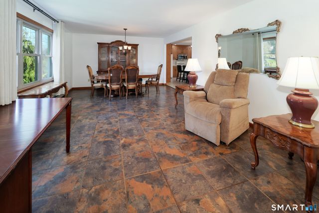 622 Melville Avenue, Fairfield, CT 06825