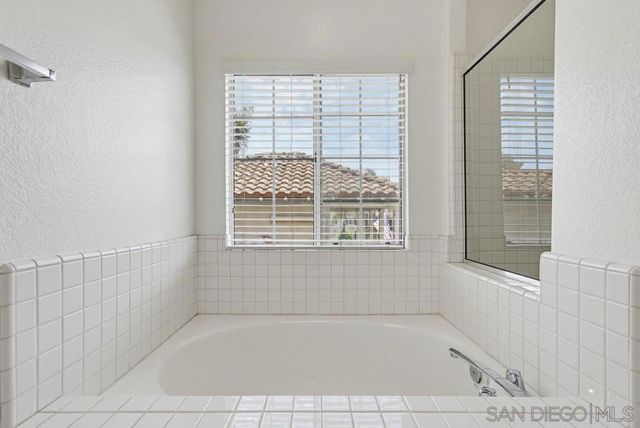18129 Chieftain Ct, San Diego, CA 92127