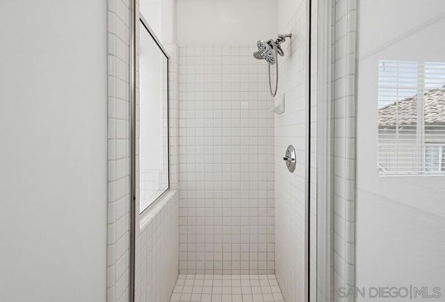 18129 Chieftain Ct, San Diego, CA 92127