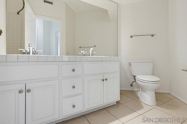 18129 Chieftain Ct, San Diego, CA 92127