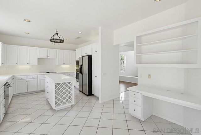 18129 Chieftain Ct, San Diego, CA 92127