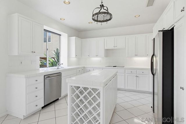 18129 Chieftain Ct, San Diego, CA 92127