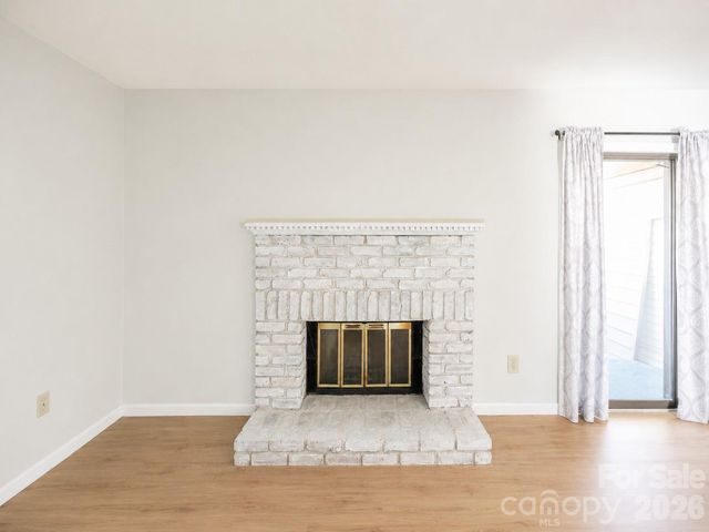 1330 5th Street NE 131, Hickory, NC 28601