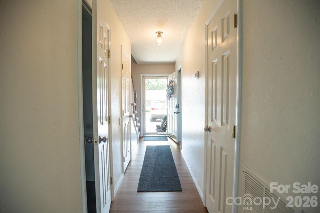 1330 5th Street NE 131, Hickory, NC 28601