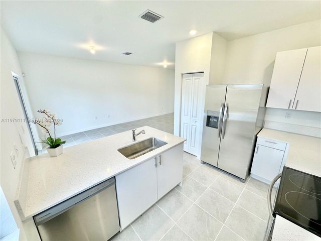 16213 SW 288th Ter 16213, Homestead, FL 33033