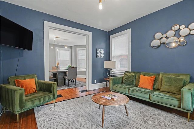 3009 Oak Street, Kansas City, MO 64108