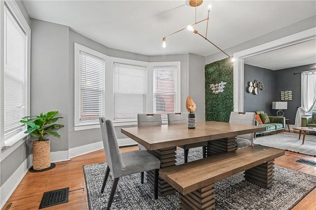 3009 Oak Street, Kansas City, MO 64108