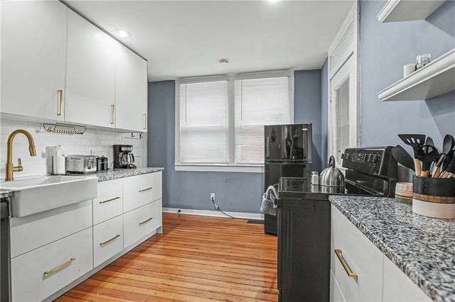 3009 Oak Street, Kansas City, MO 64108