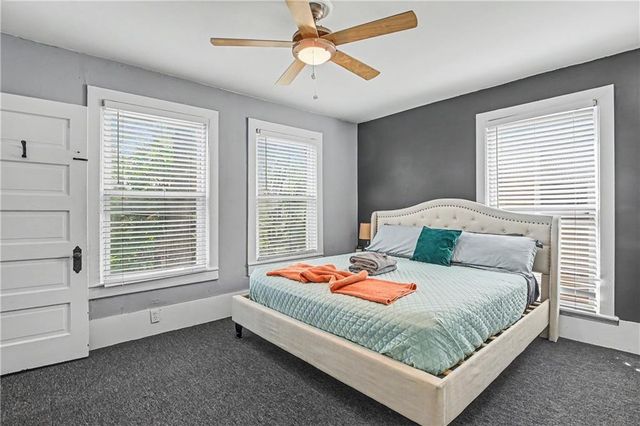 3009 Oak Street, Kansas City, MO 64108
