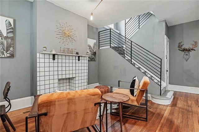3009 Oak Street, Kansas City, MO 64108