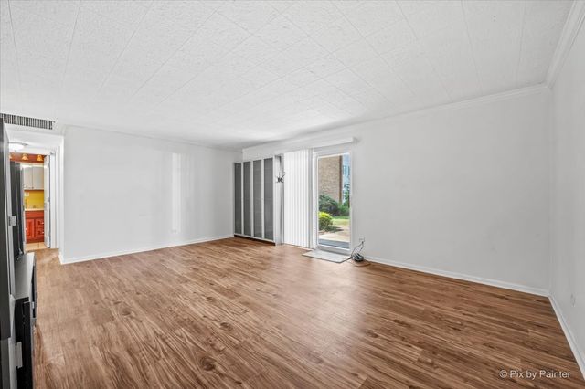 920 Beau Drive 112, Des Plaines, IL 60016