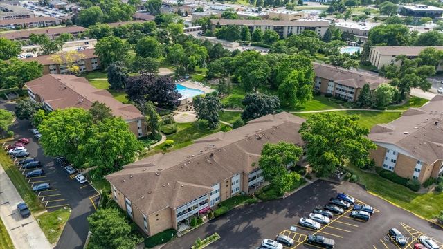 920 Beau Drive 112, Des Plaines, IL 60016