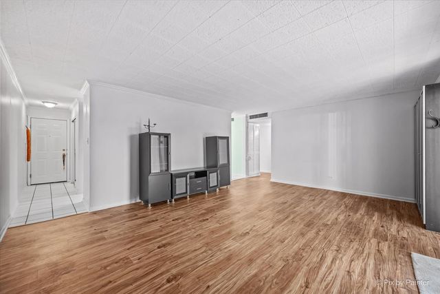 920 Beau Drive 112, Des Plaines, IL 60016