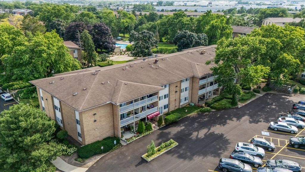 920 Beau Drive 112, Des Plaines, IL 60016