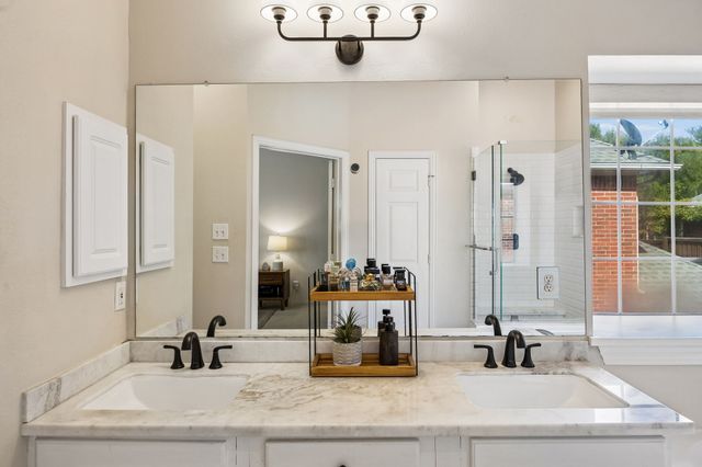 9028 Clearhurst Drive, Dallas, TX 75238