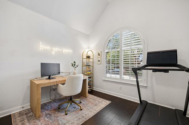 9028 Clearhurst Drive, Dallas, TX 75238