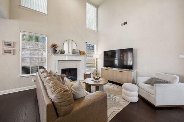 9028 Clearhurst Drive, Dallas, TX 75238