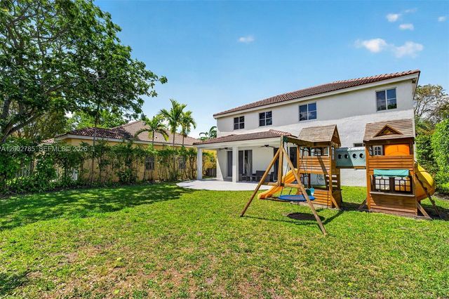 1142 Croton Ct, Weston, FL 33327