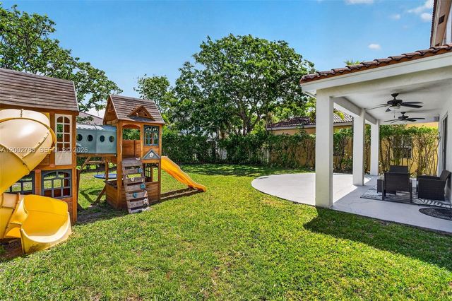 1142 Croton Ct, Weston, FL 33327