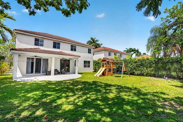 1142 Croton Ct, Weston, FL 33327