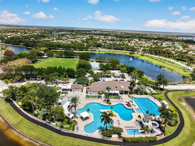1142 Croton Ct, Weston, FL 33327