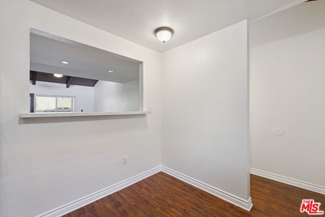 18350 Hatteras Street 248, Tarzana (los Angeles), CA 91356