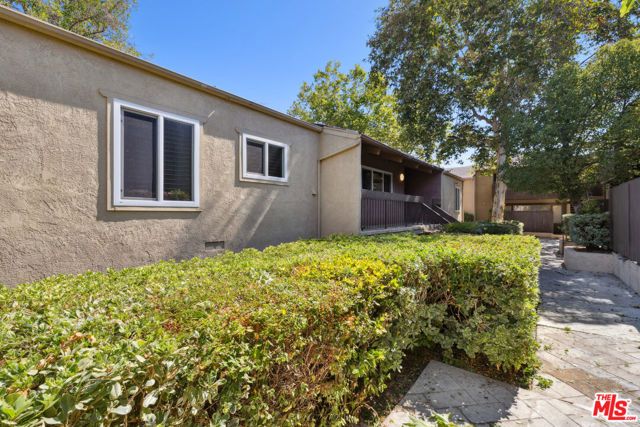 18350 Hatteras Street 248, Tarzana (los Angeles), CA 91356