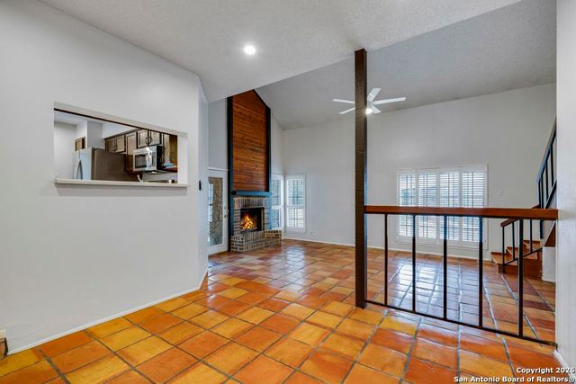 102 Caleta, San Antonio, TX 78232