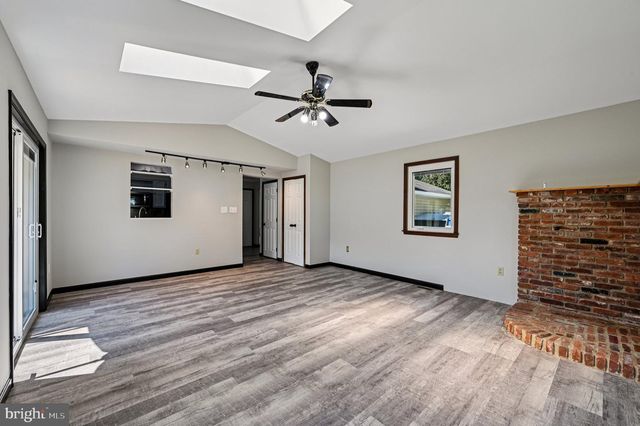 7945 ANDORICK DR, Severn, MD 21144