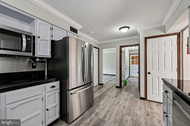 7945 ANDORICK DR, Severn, MD 21144