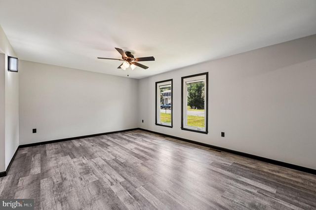 7945 ANDORICK DR, Severn, MD 21144