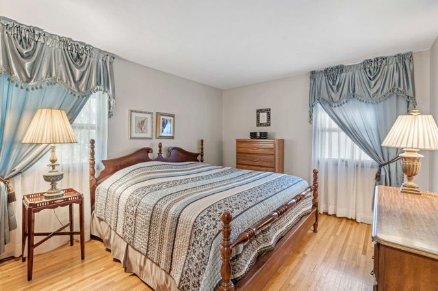 1870 7th Street NW, New Brighton, MN 55112