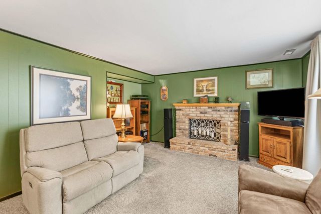 1870 7th Street NW, New Brighton, MN 55112