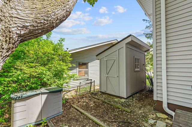 1870 7th Street NW, New Brighton, MN 55112