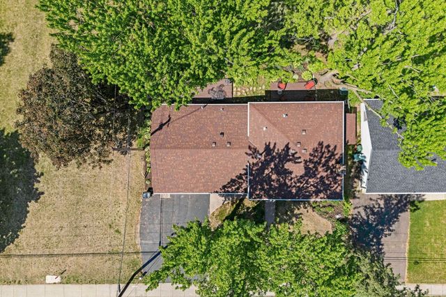 1870 7th Street NW, New Brighton, MN 55112