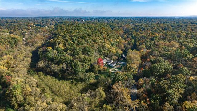 8442 E McNelly Road, Bentonville, AR 72712