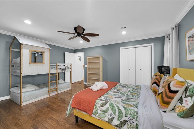 8442 E McNelly Road, Bentonville, AR 72712