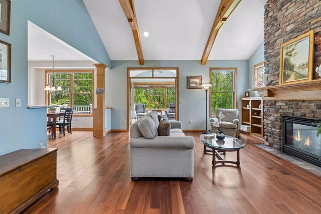 9755 Wedgewood Circle, Woodbury, MN 55125