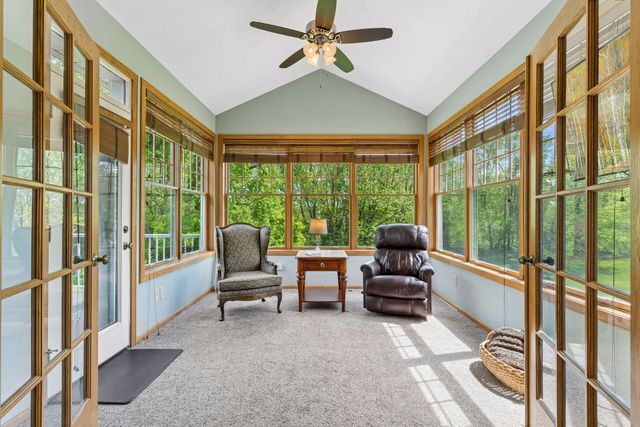 9755 Wedgewood Circle, Woodbury, MN 55125