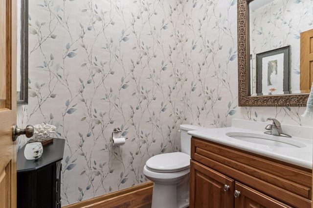 9755 Wedgewood Circle, Woodbury, MN 55125
