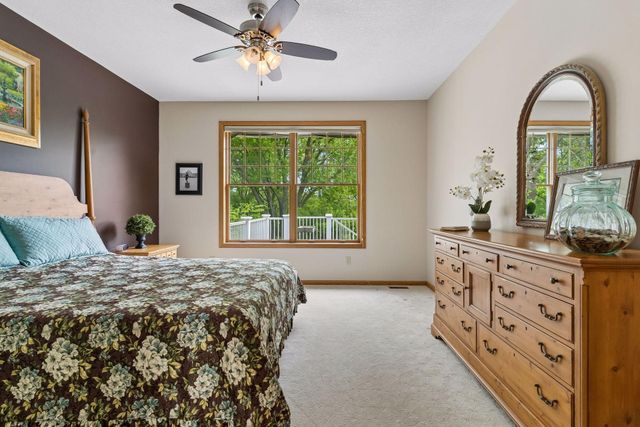 9755 Wedgewood Circle, Woodbury, MN 55125