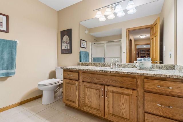 9755 Wedgewood Circle, Woodbury, MN 55125