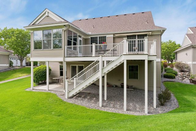 9755 Wedgewood Circle, Woodbury, MN 55125