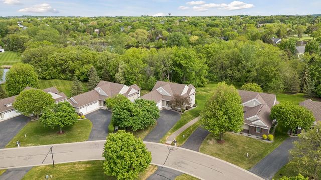 9755 Wedgewood Circle, Woodbury, MN 55125