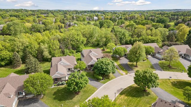 9755 Wedgewood Circle, Woodbury, MN 55125