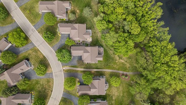 9755 Wedgewood Circle, Woodbury, MN 55125